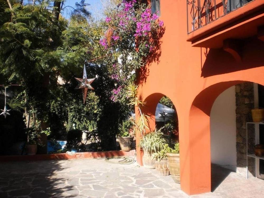 Casa De Las Conservas Comfort ซานมิเกล เด อาเญนเด ภายนอก รูปภาพ